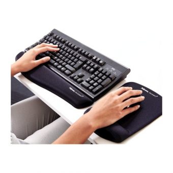 Fellowes PlusTouch Wrist Rest Black 9252103 - Image 2
