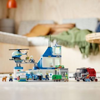 Lego City Police: Police Station 60316 - Image 4