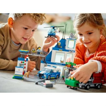 Lego City Police: Police Station 60316 - Image 7