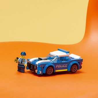 Lego City Police: Police Car 60312 - Image 5