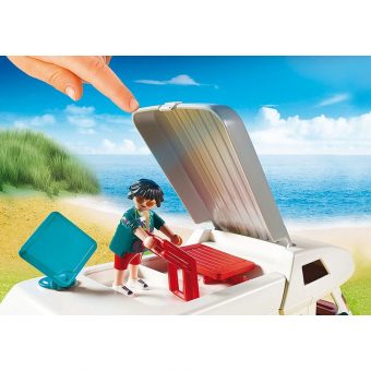Playmobil Family Fun: Family Camper 70088 - Image 6