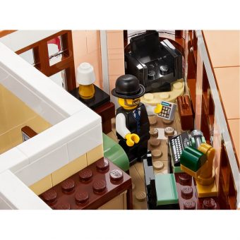 Lego Creator: Expert Boutique-Hotel 10297 - Image 7