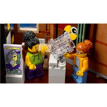 Lego Creator: Expert Boutique-Hotel 10297 - Image 9