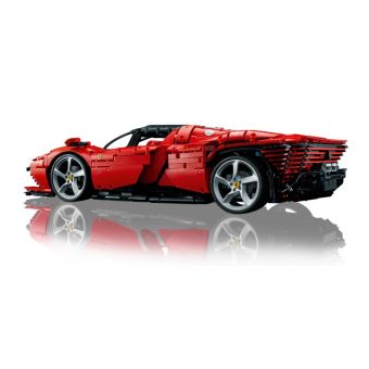 Lego Technic: Ferrari Daytona SP3 42143 - Image 5