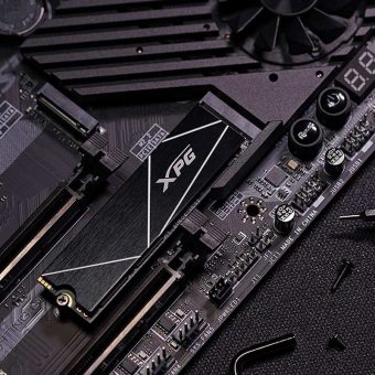 ADATA XPG Gammix S70 Blade 2TB M.2 2280 PCIe Gen4x4 AGAMMIXS70B-2T-CS - Image 4