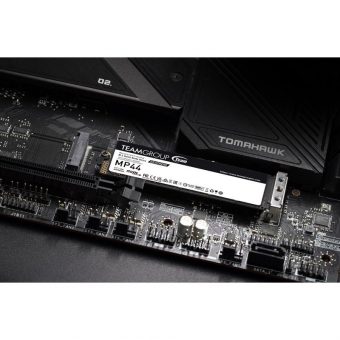 TeamGroup MP44 Graphene 4TB M.2 2280 PCIe Gen4x4 TM8FPW004T0C101 - Image 4