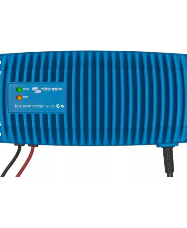 Victron Blue Smart IP67 Battery Charger 12V/25A BPC122547006