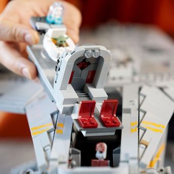Lego Star Wars: The Razor Crest 75331 - Image 8