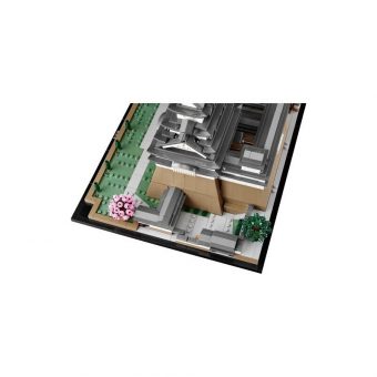 Lego Architecture: Himeji Castle 21060 - Image 5