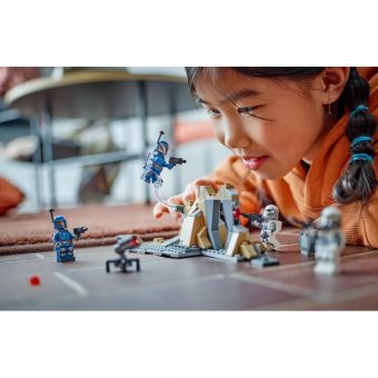 LEGO Star Wars: Ambush on Mandalore Battle Pack 75373 - Image 6