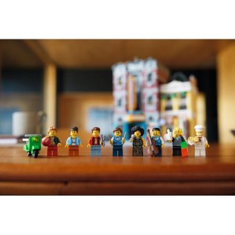 Lego Icons: Jazz Club 10312 - Image 17