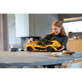 Lego Technic: McLaren P1 42172 - Image 7