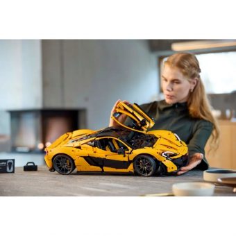 Lego Technic: McLaren P1 42172 - Image 8