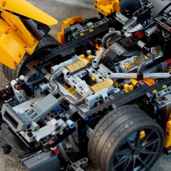 Lego Technic: McLaren P1 42172 - Image 11