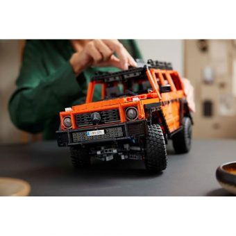Lego Technic: Mercedes-Benz G 500 PROFESSIONAL Line 42177 - Image 9