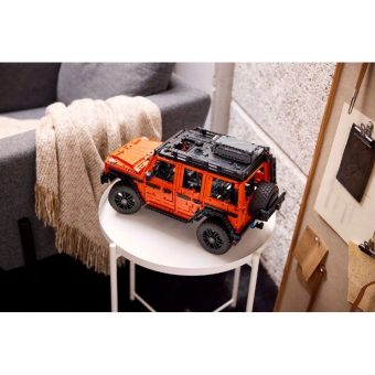 Lego Technic: Mercedes-Benz G 500 PROFESSIONAL Line 42177 - Image 13