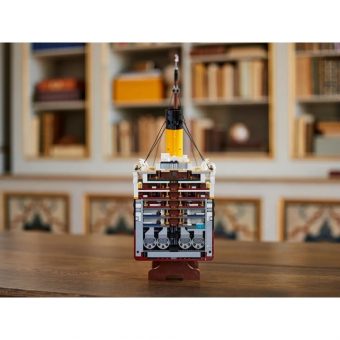 Lego Icons: Titanic 10294 - Image 18
