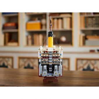 Lego Icons: Titanic 10294 - Image 19