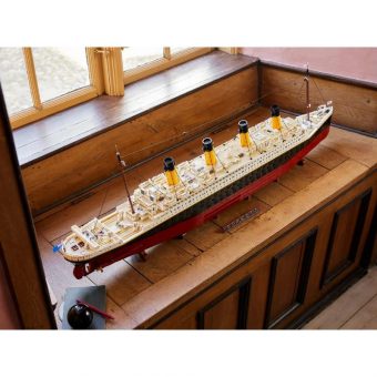 Lego Icons: Titanic 10294 - Image 23