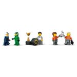 Lego City: F1 Truck with RB20 & AMR24 F1 Cars 60445 - Image 7