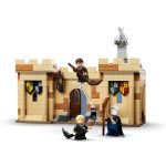 Lego Harry Potter: Hogwarts, First Flying Lesson 76395 - Image 4