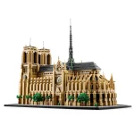 LEGO Architecture: Notre-Dame de Paris 21061 - Image 3