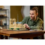 LEGO Architecture: Notre-Dame de Paris 21061 - Image 6