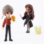 Spin Master - Wizarding World: Harry Potter - Ron Weasley & Parvati Patil Magical Minis 8cm Figure Set 778988431818 - Image 5