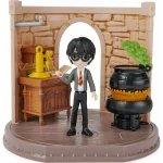Spin Master Wizarding World: Harry Potter - Magical Minis Potions Classroom Playset 6061847 - Image 2