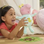 Hasbro Peppa Pig: Oinks & Snuggles Evie - 28cm Interactive Baby Doll G1637 5010996322388 - Image 13