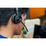 Poly Blackwire 8225 On Ear Multimedia Ακουστικά με μικρόφωνο και σύνδεση USB-A / USB-C - Image 3