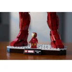 Lego Marvel: Iron Man Mark 3 Collectors' Edition 76344 - Image 13