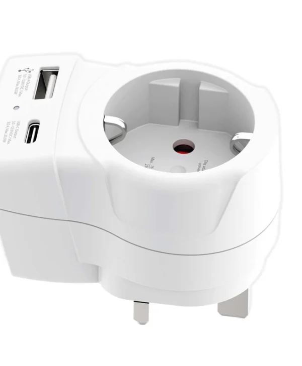 Skross United Kingdom Type G Travel Adapter Usb-a Usb-c 20w White 1.500283-E