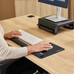 Fellowes Keyboard Wrist Rest 100142575 - Image 10