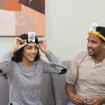 Επιτραπέζιο Παιχνίδι Hedbanz Στο Κεφάλι Το 'Χω για 2-6 Παίκτες 8+ Ετών Spin Master 6059681 - Image 4