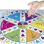 Επιτραπέζιο Παιχνίδι Trivial Pursuit Family Edition (Ελληνική Έκδοση) για 2+ Παίκτες 8+ Ετών Hasbro E1921 - Image 5