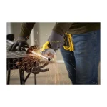 Stanley V20 Δισκοπρίονο Brushless 18V 2x2Ah με Σύστημα Αναρρόφησης SFMCM300D2-QW - Image 6