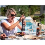 Peugeot Bbq Χειροκίνητος Μύλος Πιπεριού Ξύλινος σε Γκρι Χρώμα 30cm 42631P30 - Image 12